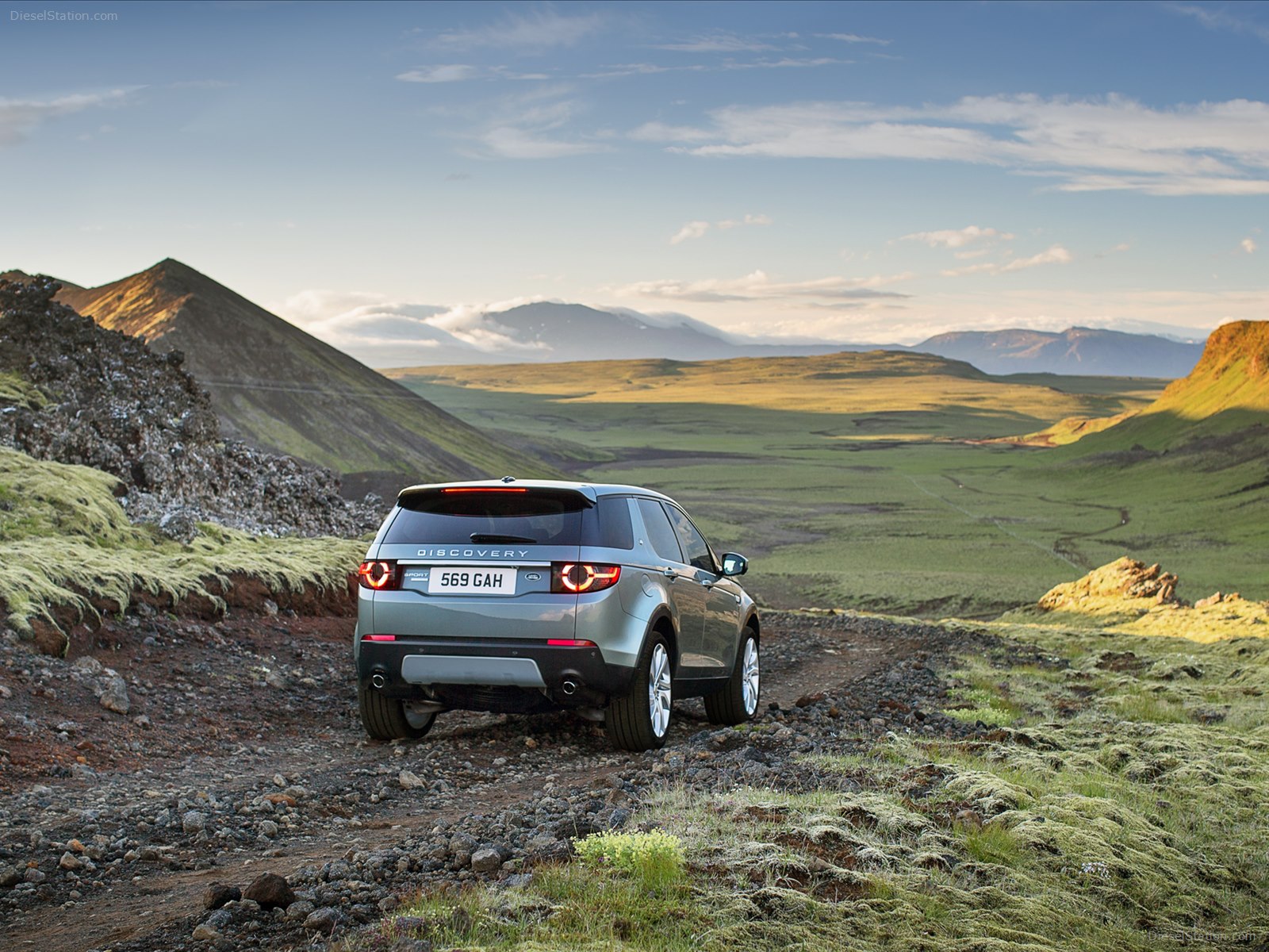 Land Rover Discovery Sport 2015